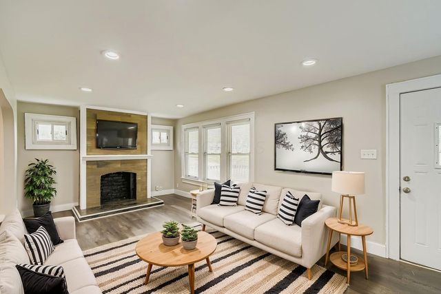 19 E Castle Road, Columbus, OH 43207