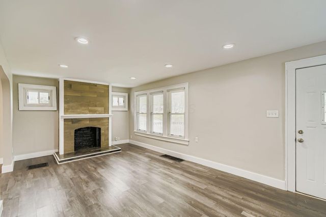 19 E Castle Road, Columbus, OH 43207