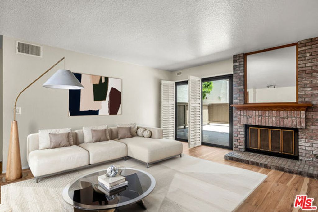 8512 Tuscany Avenue 207, Playa Del Rey (los Angeles), CA 90293