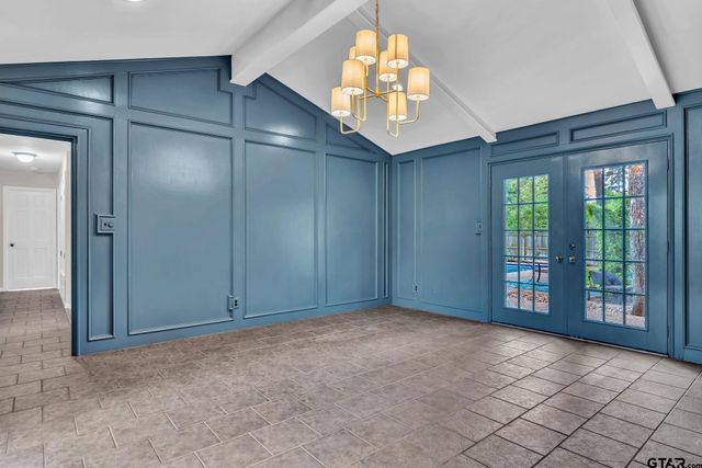 1110 Windsong Lane, Longview, TX 75605