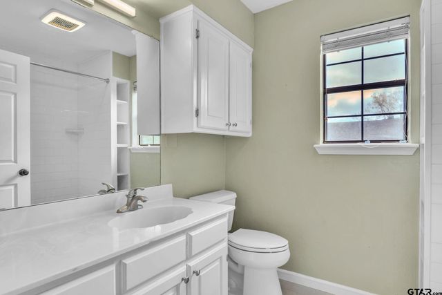 1110 Windsong Lane, Longview, TX 75605