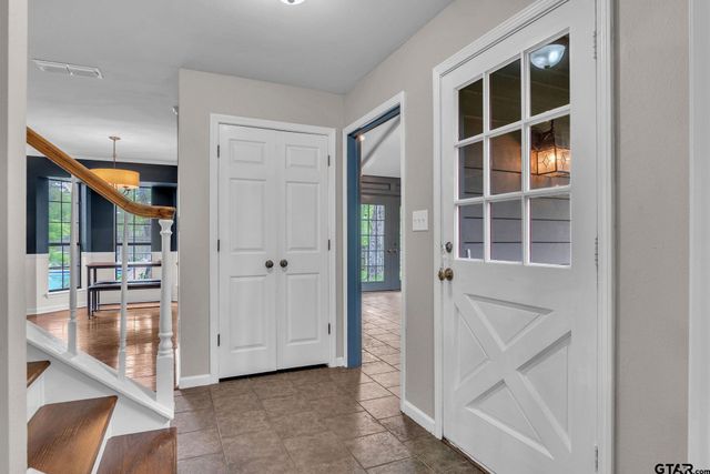 1110 Windsong Lane, Longview, TX 75605