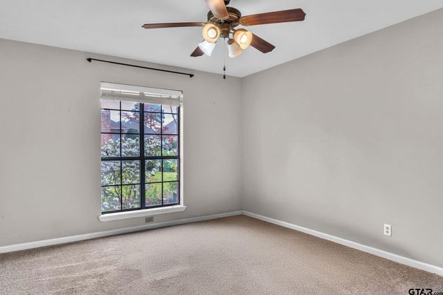 1110 Windsong Lane, Longview, TX 75605