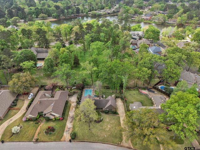 1110 Windsong Lane, Longview, TX 75605