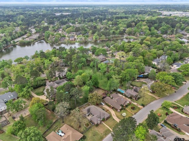 1110 Windsong Lane, Longview, TX 75605