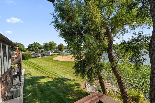 5015 Spinnaker Unit C Lane, Crown Point, IN 46307