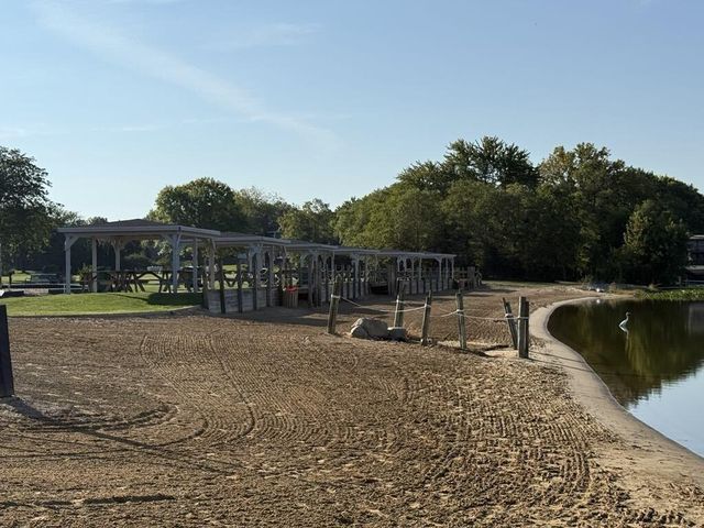 5015 Spinnaker Unit C Lane, Crown Point, IN 46307