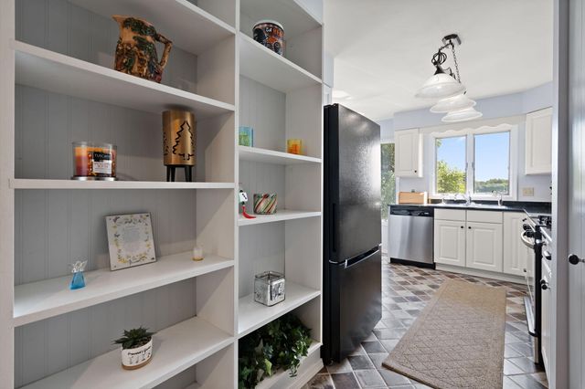 5015 Spinnaker Unit C Lane, Crown Point, IN 46307