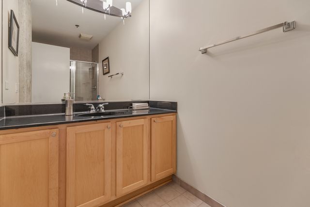 125 E 13TH Street 1002, Chicago, IL 60605