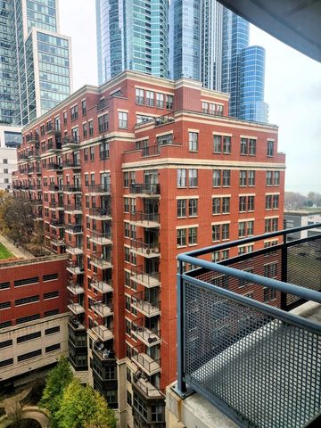 125 E 13TH Street 1002, Chicago, IL 60605