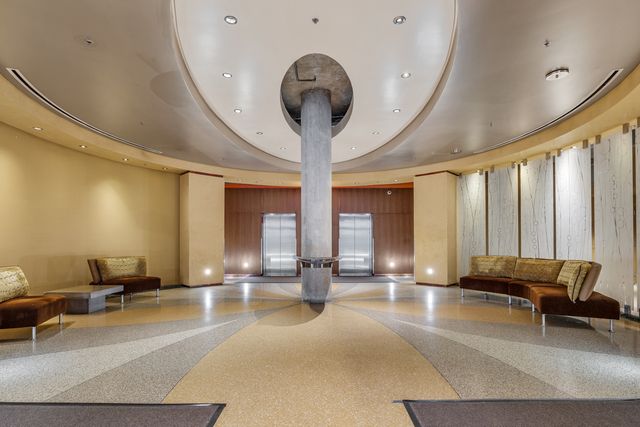 125 E 13TH Street 1002, Chicago, IL 60605