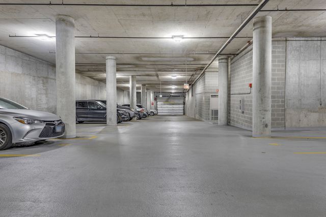 125 E 13TH Street 1002, Chicago, IL 60605