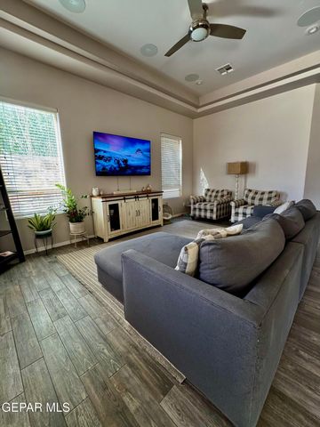 7332 STEVE DEGROAT Drive, El Paso, TX 79911