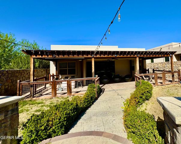 7332 STEVE DEGROAT Drive, El Paso, TX 79911