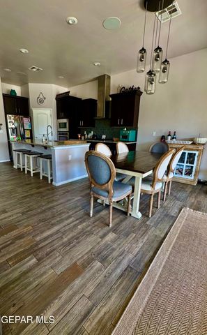 7332 STEVE DEGROAT Drive, El Paso, TX 79911