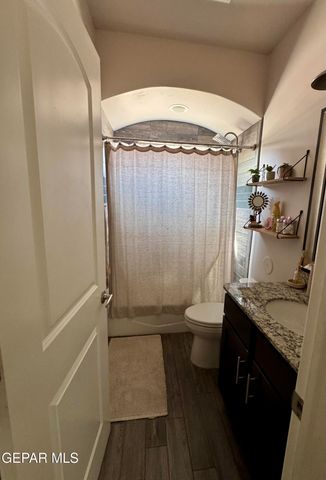 7332 STEVE DEGROAT Drive, El Paso, TX 79911