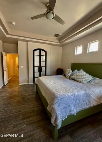 7332 STEVE DEGROAT Drive, El Paso, TX 79911