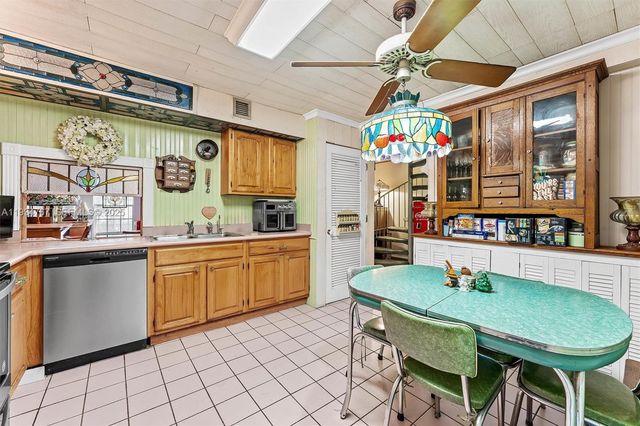 620 Tennis Club Dr 110, Fort Lauderdale, FL 33311