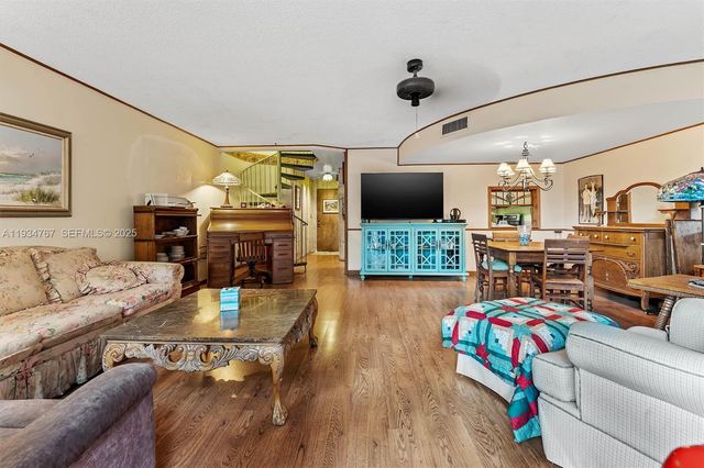 620 Tennis Club Dr 110, Fort Lauderdale, FL 33311