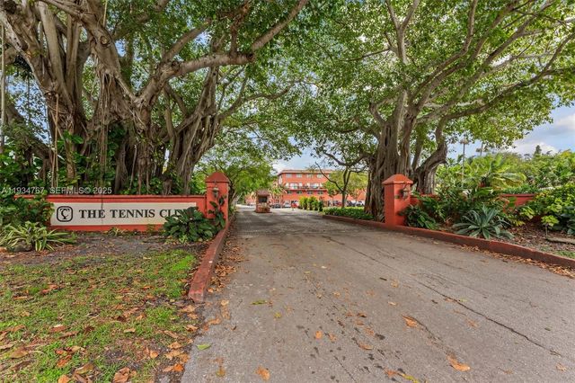 620 Tennis Club Dr 110, Fort Lauderdale, FL 33311