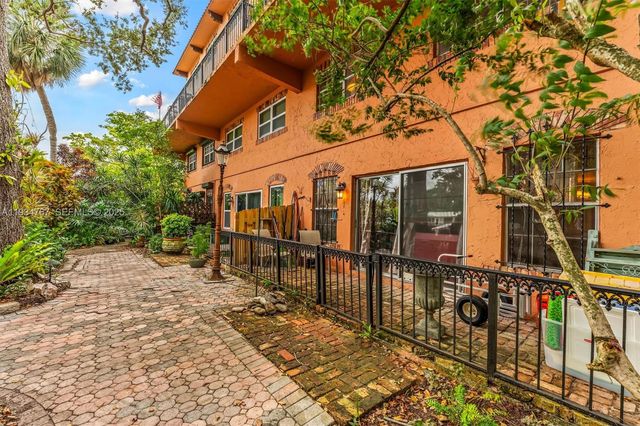 620 Tennis Club Dr 110, Fort Lauderdale, FL 33311