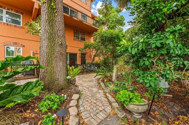 620 Tennis Club Dr 110, Fort Lauderdale, FL 33311