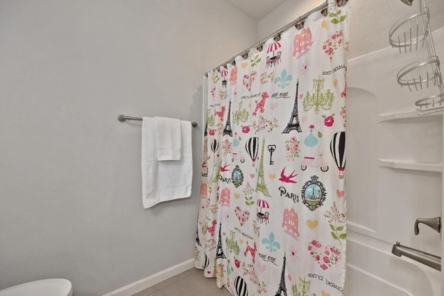7860 Mount Evans Cir, Roseville, CA 95747