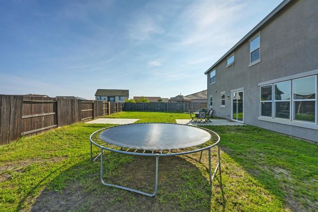 7860 Mount Evans Cir, Roseville, CA 95747