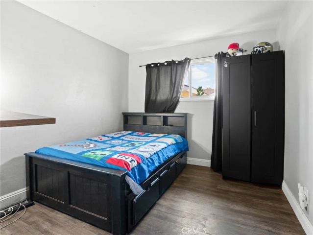 952 E La Verne, Pomona, CA 91767