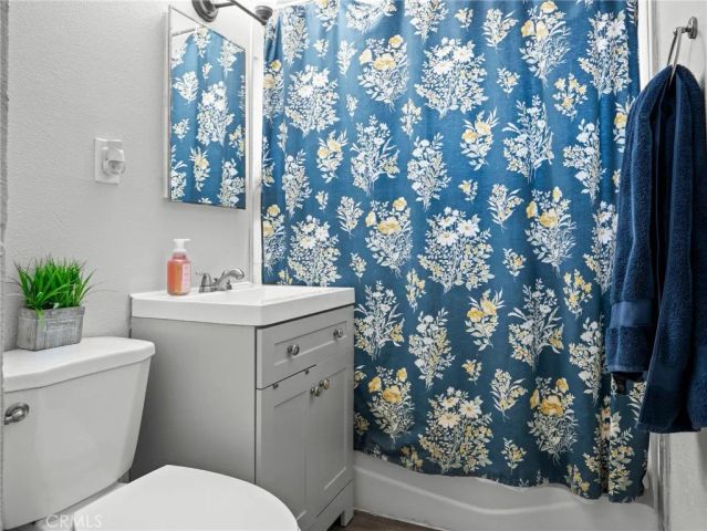 952 E La Verne, Pomona, CA 91767