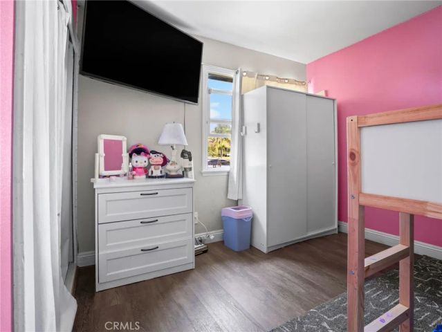 952 E La Verne, Pomona, CA 91767