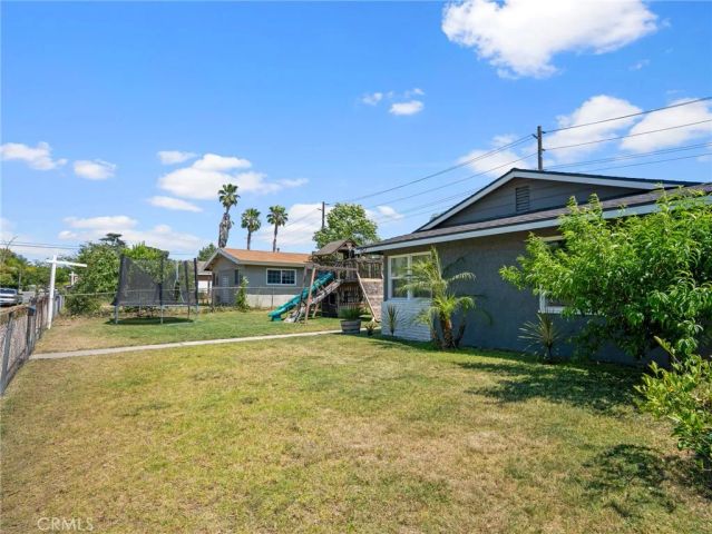 952 E La Verne, Pomona, CA 91767