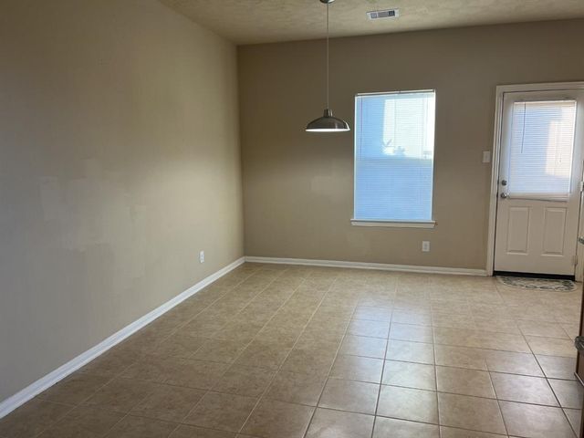 228 Shoshone Ridge Drive, La Marque, TX 77568