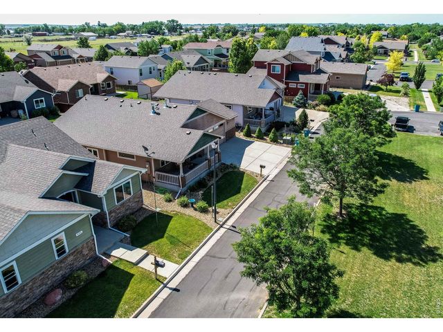 870 Humboldt Peak Ln, Berthoud, CO 80513