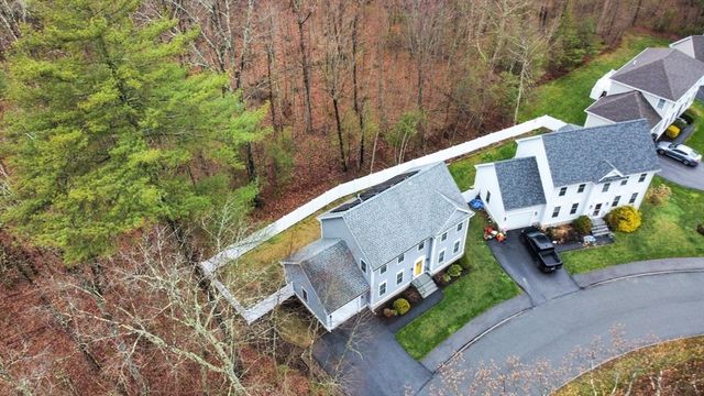 17 Mason Ln, Salisbury, MA 01952