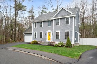 17 Mason Ln, Salisbury, MA 01952