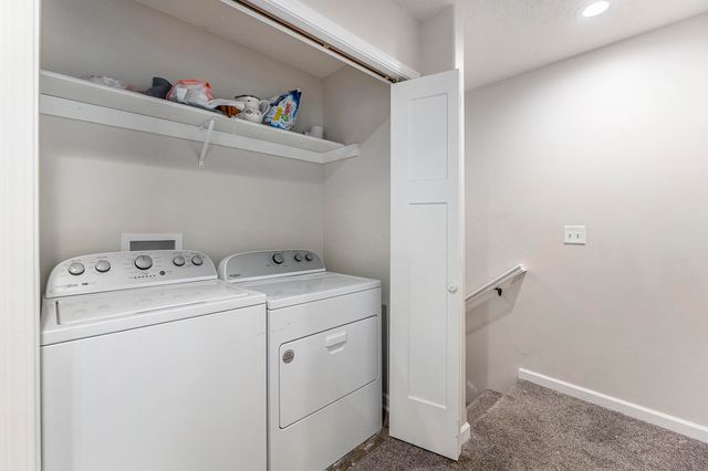 103 PAIGE Lane, Council Bluffs, IA 51503