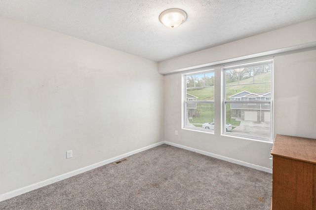 103 PAIGE Lane, Council Bluffs, IA 51503