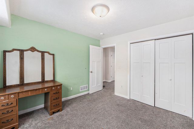 103 PAIGE Lane, Council Bluffs, IA 51503