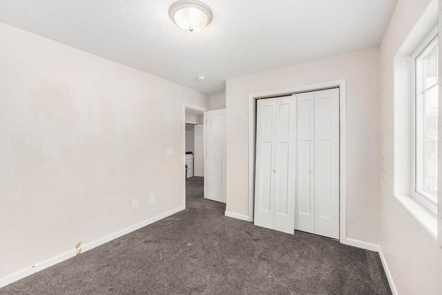 103 PAIGE Lane, Council Bluffs, IA 51503