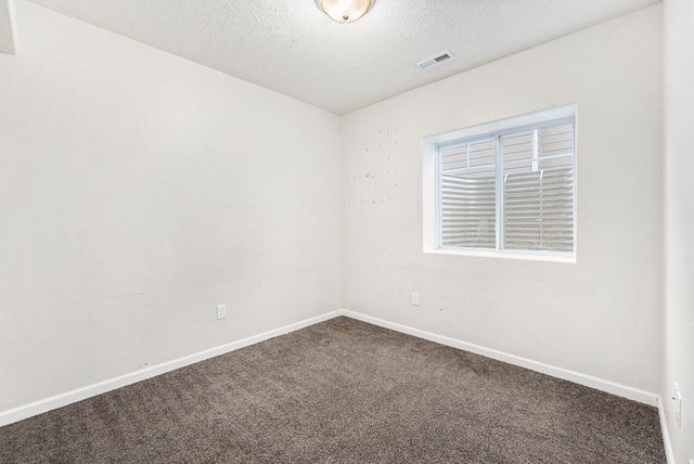 103 PAIGE Lane, Council Bluffs, IA 51503