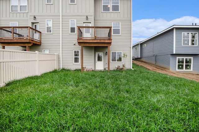 103 PAIGE Lane, Council Bluffs, IA 51503