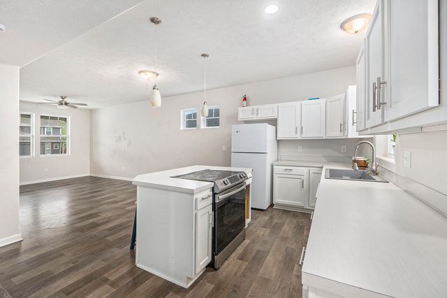 103 PAIGE Lane, Council Bluffs, IA 51503