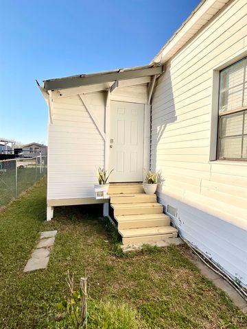 120 Mobile Estates Drive, Gray, LA 70359