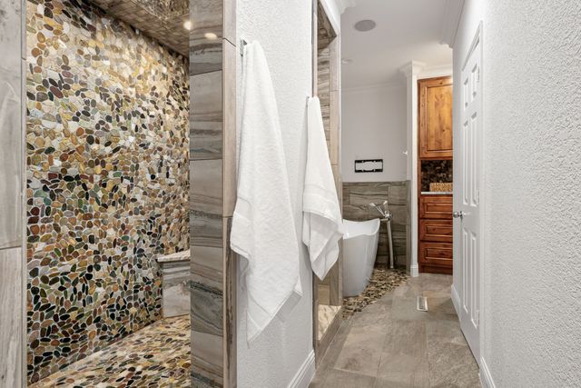 826 Skyline Drive, Argyle, TX 76226