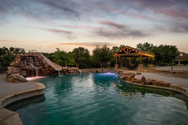 826 Skyline Drive, Argyle, TX 76226