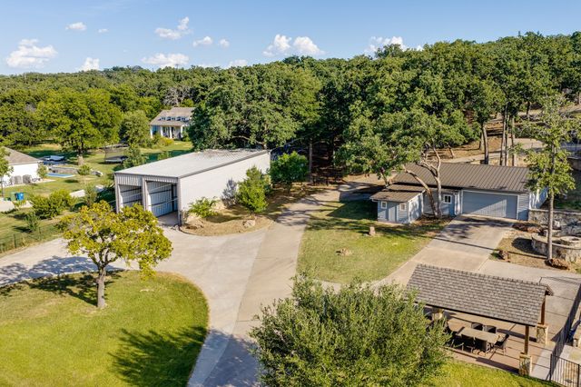 826 Skyline Drive, Argyle, TX 76226