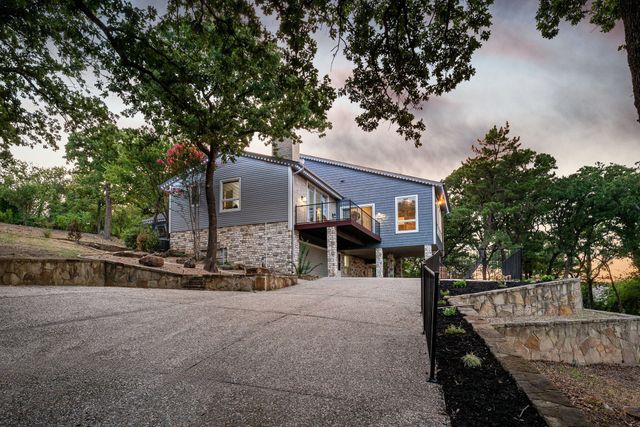826 Skyline Drive, Argyle, TX 76226