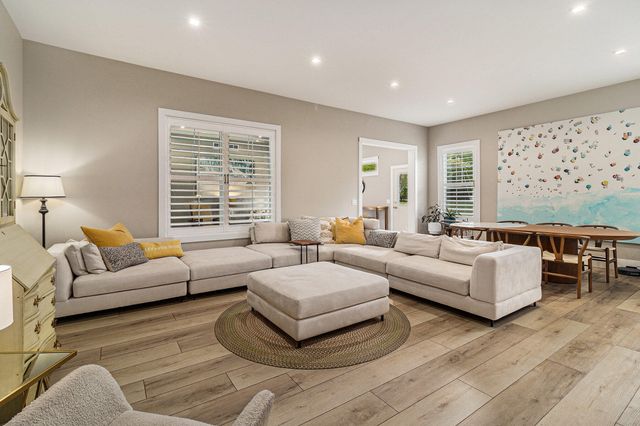 5407 W Sioux Road, Pentwater, MI 49449