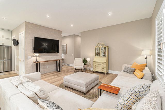 5407 W Sioux Road, Pentwater, MI 49449